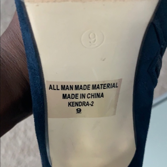 New Navy boots - Picture 6 of 6